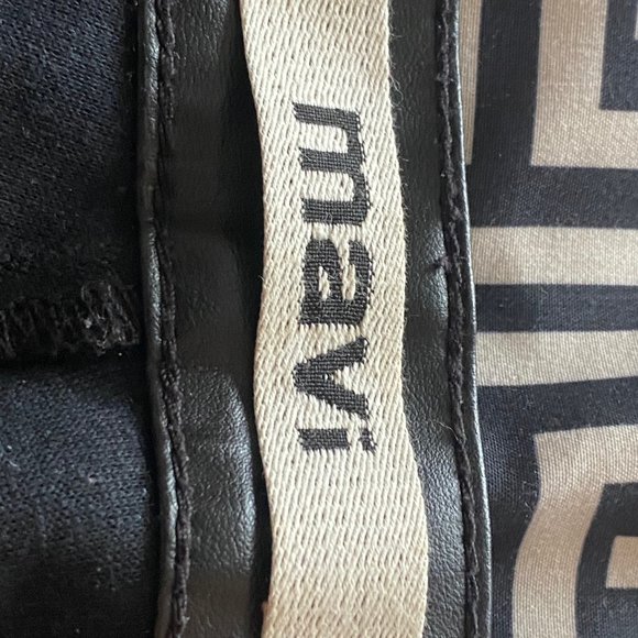 Leather Pants - Picture 4 of 16